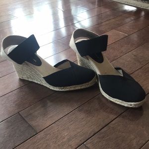 Adrienne Vittadini wedges